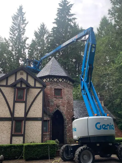 Roofing job photo 15