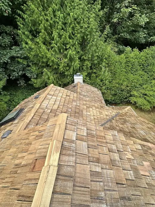 Roofing job photo 12