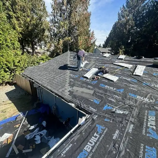 Roofing job photo 11